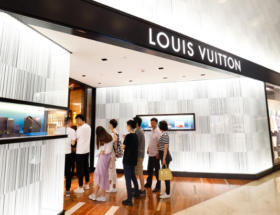 does Louis Vuitton have sales